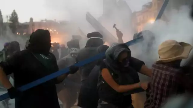 AMLO reconoció que hubo mujeres que resultaron con lesiones al presentar quemaduras y algunas heridas