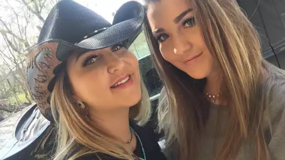 La exvocalista del Grupo Límite respondió ante la pregunta de uno de los seguidores de su hija La exvocalista del Grupo Límite respondió ante la pregunta de uno de los seguidores de su hija