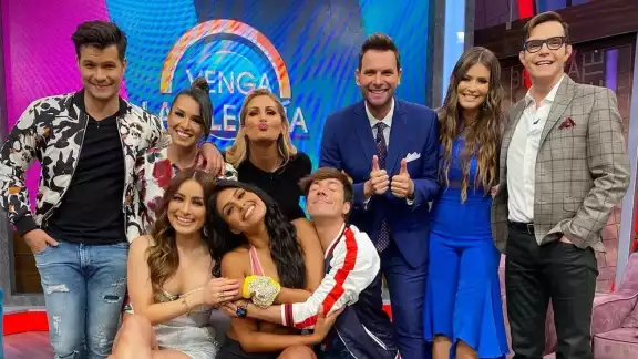 El conductor William Valdés mencionó el nombre de “Despierta en América” en plena transmisión en vivo de VLA