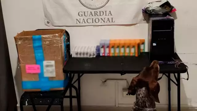 La caja con un CPU tenía dentro los vapeadores y la marihuana