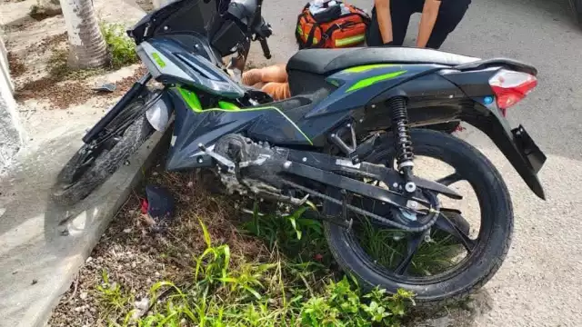 El conductor del biciclo resultó con trauma craneal y con las piernas fracturadas