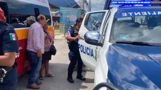 Un adulto mayor se descompensó mientras esperaba una combi cerca del mercado.