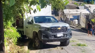 Una camioneta de reparto protagonizó un accidente vial en el poblado de Samulá.