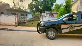 Dos sujetos a bordo de una motocicleta dispararon varias veces contra el sujeto, quien resultó herido
