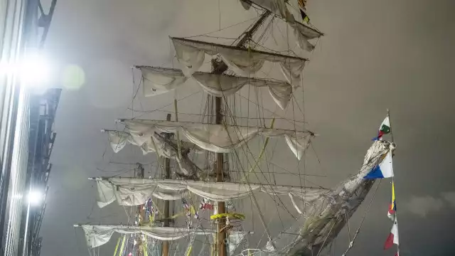 El buque tras el accidente este sábado 17 de mayo