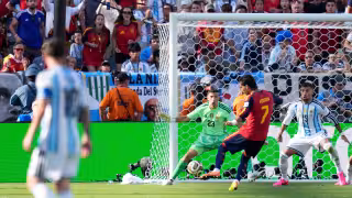 España conquista el mundo otra vez: derrota a Argentina y amarga la última batalla de Messi