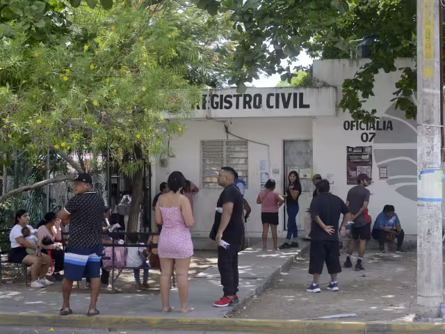  Más de 4 mil 800 bodas se llevaron a cabo el año pasado, lo que generó unos 6 millones de pesos