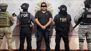 Detienen a comisario de Xaltianguis por probable participación en homicidio de guardia nacional