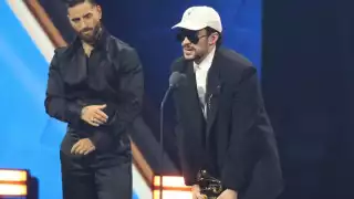 Bad Bunny en la entrega de su premio.