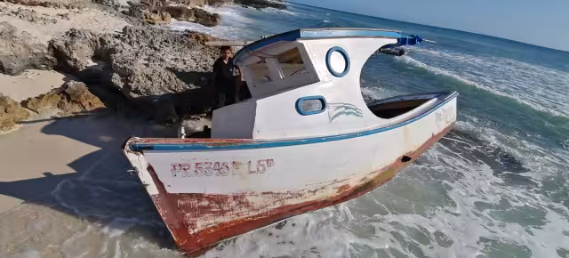 Se presume que la embarcación tiene origen cubano