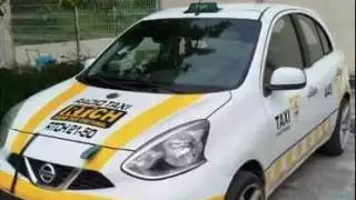 Abandonan taxi con tres personas sin vida en Chetumal