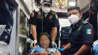 ¡Bebé a bordo! pequeña nace en una ambulancia que transitaba sobre la carretera Tizimín-Río Lagartos 