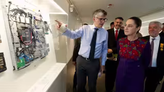 Claudia Sheinbaum Pardo visita centro de supercómputo en España para avanzar en desarrollo tecnológico