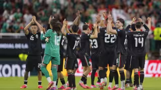 México celebra con su gente en el Estadio Guadalajara