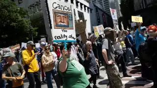Las manifestaciones previas al incio de la Copa Oro mostró a la gente enojada con Donald Trump.