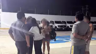 La joven fue identificada en una tienda Chedraui de la zona, donde acudieron sus familiares