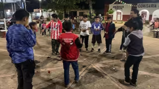 Este tipo de entretenimientos, desarrolla las habilidades motoras finas y gruesas, así como el equilibrio y la coordinación del cuerpo