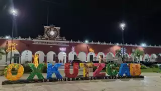 Dos adolescentes en motocicleta fueron atacados a balazos en el Centro de Oxkutzcab.