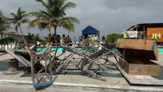 Tres palapas fueron desmanteladas por uso indebido de área comercial y abandono