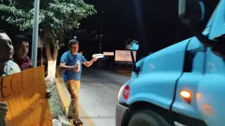 Entregaban alimentos a traileros