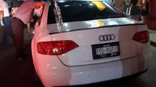 La joven mujer murió dentro del automóvil, hace un mes había dado a luz.