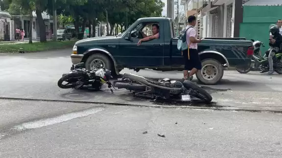 Chetumal vio a motoclistas siendo accidentados. Chetumal vio a motoclistas siendo accidentados.