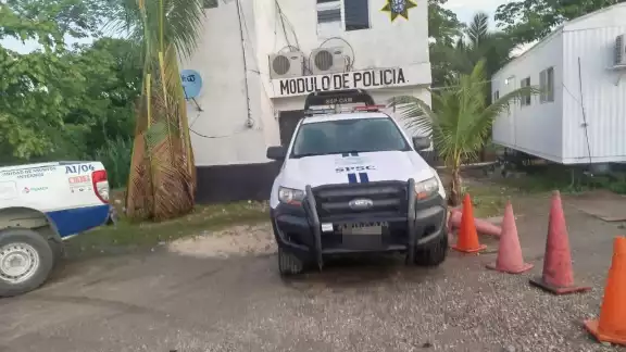 En últimos días detuvieron a 5 policías en Palizada En últimos días detuvieron a 5 policías en Palizada