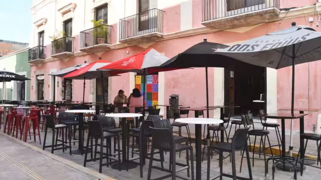 La temporada vacacional de verano 2024 ha incrementado las ventas del sector restaurantero en la capital del Estado entre un 40 y 50 por ciento.