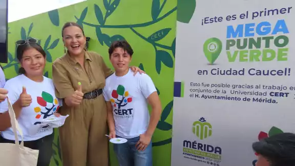 La alcaldesa Cecilia Patrón se encargó de inaugurar el punto verde La alcaldesa Cecilia Patrón se encargó de inaugurar el punto verde
