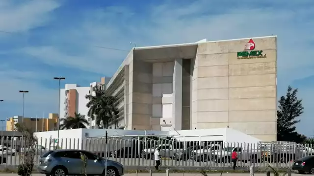 Pemex mantiene la polémica por deudas con empresas de Ciudad del Carmen