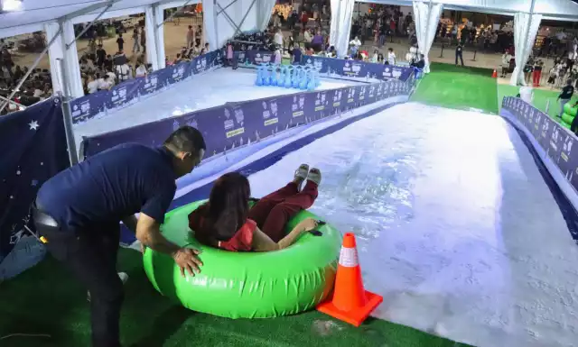 La pista de hielo de Mérida abre en distintos horarios