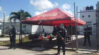 Detienen a mujer por intentar ingresar drogas al Cereso en Cozumel