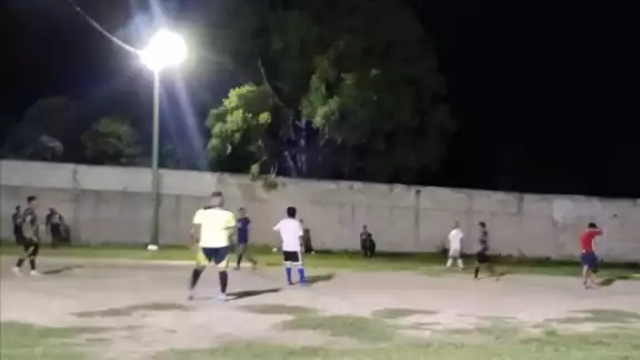 Felinos sacan las garras y vencen a Banco de Piedra en juego vibrante