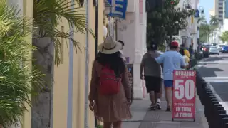 La economía de varios municipios depende del envío de dinero de los paisanos en el extranjero.