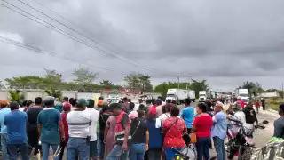 Levantan bloqueo en Atasta y abren la carretera: ¿Cuáles fueron los acuerdos este lunes?