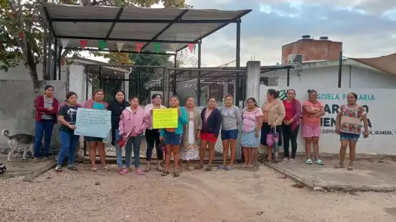 Autoridades educativas deciden dejar sin intendente a la primaria de la comisaría de Petectunich Autoridades educativas deciden dejar sin intendente a la primaria de la comisaría de Petectunich