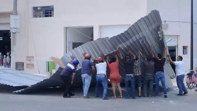 La mujer fue trasladada a un hospital, debido a que presentaba dolor de cuerpo