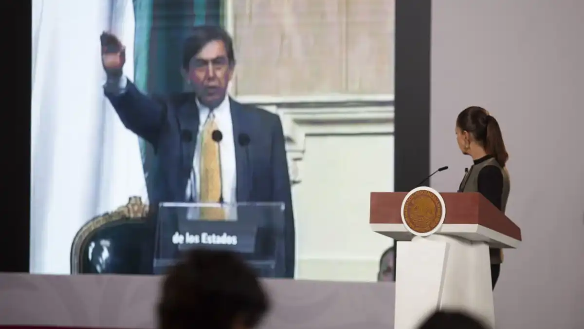 Sheinbaum acude al funeral de Cuauhtémoc Cárdenas en el Panteón Francés