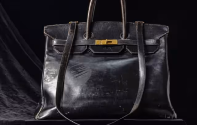 El bolso de Jane Birkin fue vendido por una cifra millonaria