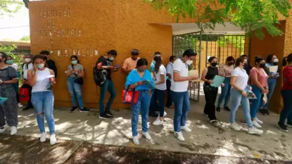 Son miles de aspirantes a alguna de las licenciaturas de la UADY Son miles de aspirantes a alguna de las licenciaturas de la UADY