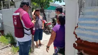 Personal de Zofemat entrevistó a más de 10 familias en el asentamiento irregular Caracolito en Isla Aguada.