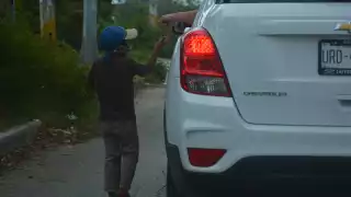 Coinciden dos o tres personas en un crucero