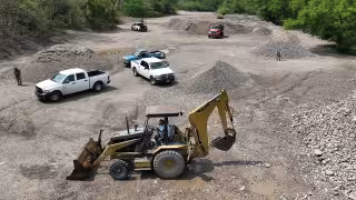 Buscan instalar otro banco de materiales en zona de protestas mayas en Umán