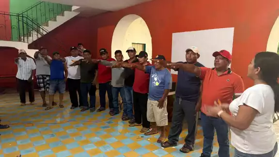 La elección se llevó en completa calma y los asistentes realizaron una  verdadera democracia