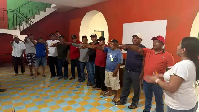 La elección se llevó en completa calma y los asistentes realizaron una  verdadera democracia