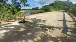 El mal estado del camino significa un peligro para los locales