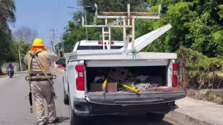 Vecinos de Sabancuy exigen a CFE instalar más transformadores en la colonia Centro