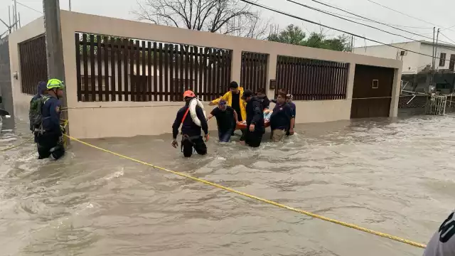 Reynosa, Tamaulipas, vive un estado de emergencia por las inundaciones que afectan a su población.