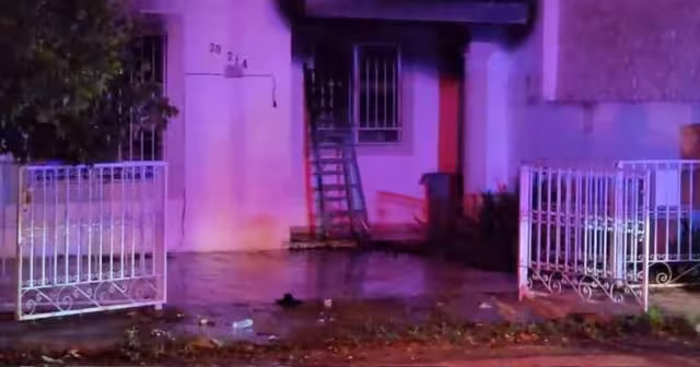 Bomberos sofocaron el incendio de la casa en Mérida