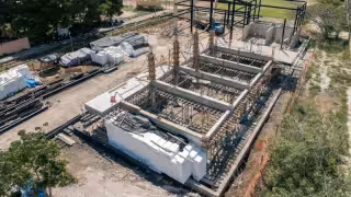 Avanza la construcción del Centro Pilares Renacimiento Ka’siijil en Izamal
